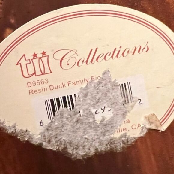 Duck Family, made of resin, looks like wood. EUC &!adorable! - Picture 11 of 11